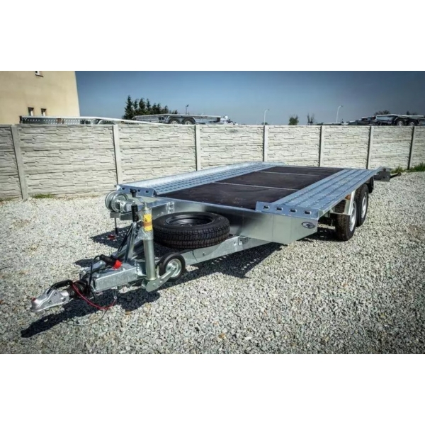 Przyczepa/laweta bez burt