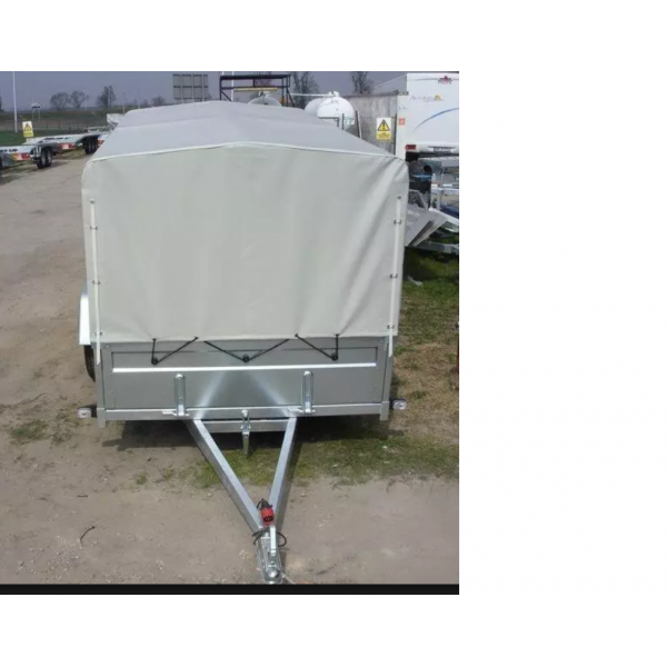 Przyczepa z plandeką